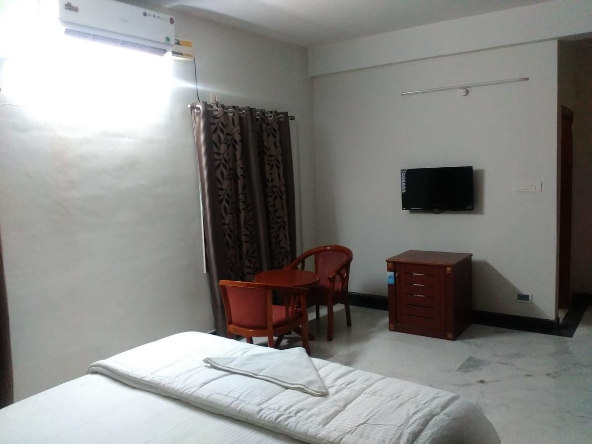 Hotel Fresh Living Prime Banjara Hyderabad Exterior foto